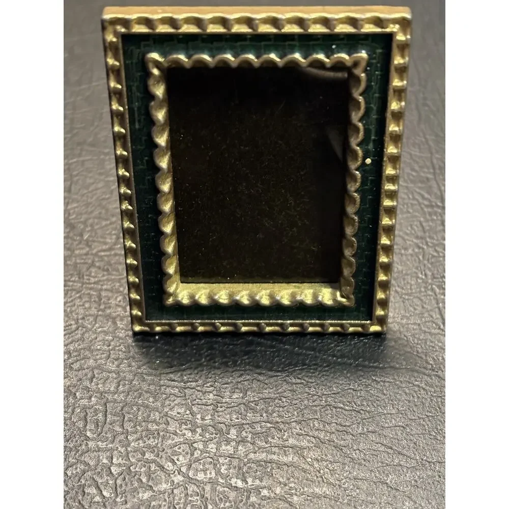 N/A vintage miniature